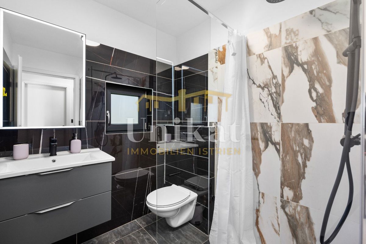 Prenovljena kamnita hiša blizu Poreča